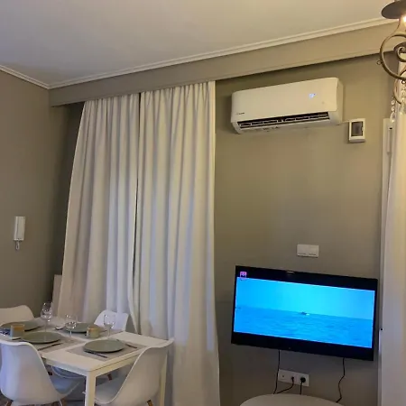 White Elephant Ground Floor Apartment